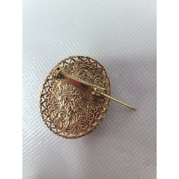 Vintage Floral Cameo Brooch Pin Porcelain Victorian Style Gold Tone Frame Oval - Picture 3 of 4